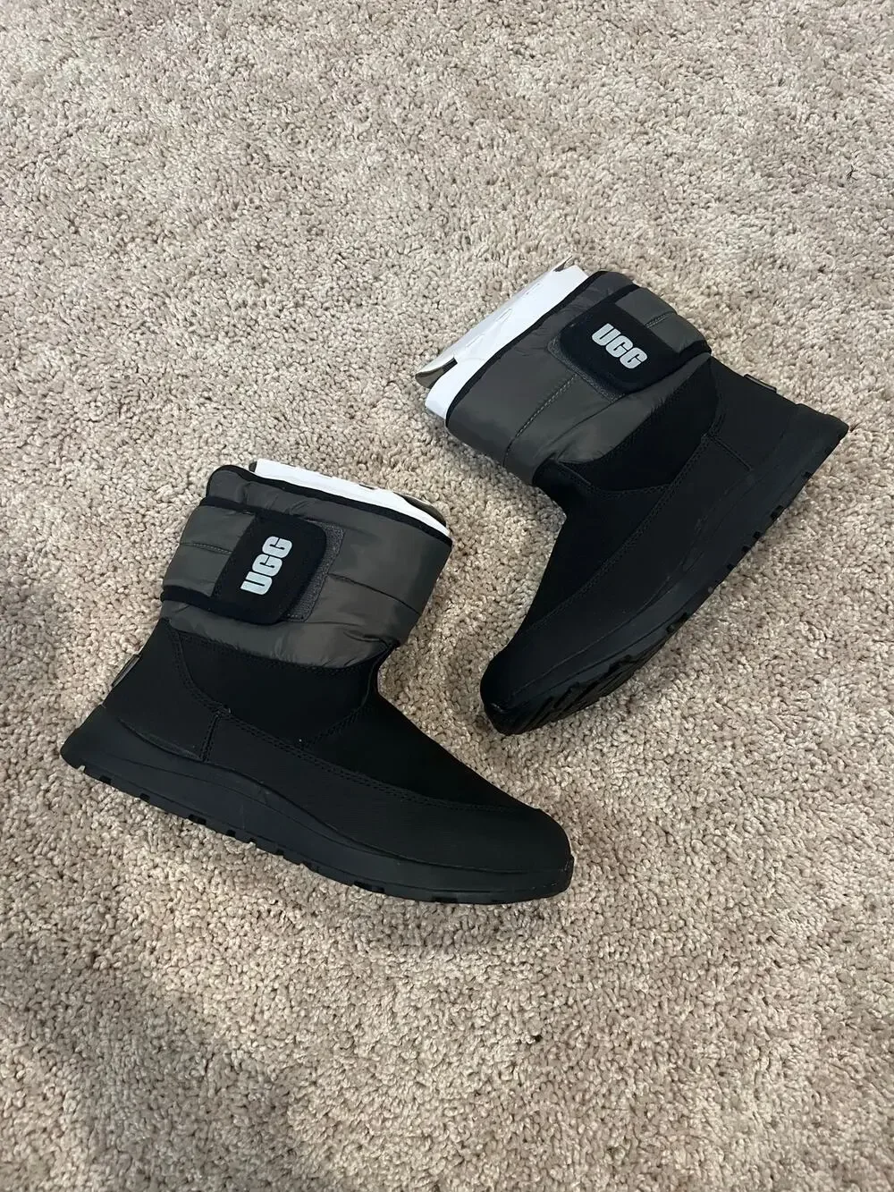 NEW Kids 5 Women 7 Black/Charcoal Gray Ugg Toty Snow Waterproof Boots 200g